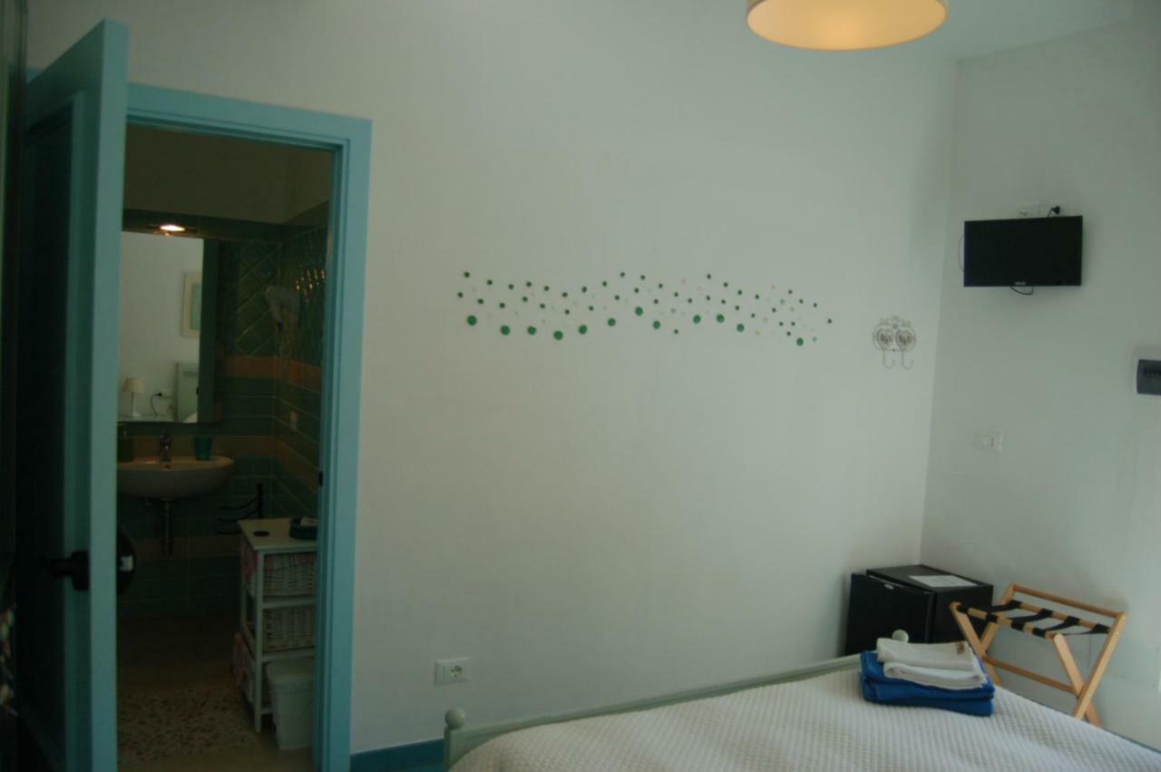 La Rosada Bed & Breakfast Джилио Порто Екстериор снимка
