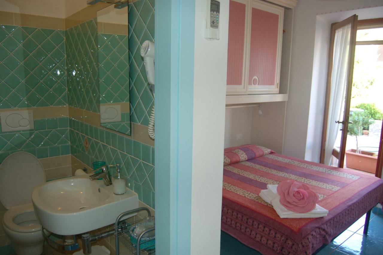 La Rosada Bed & Breakfast Джилио Порто Екстериор снимка